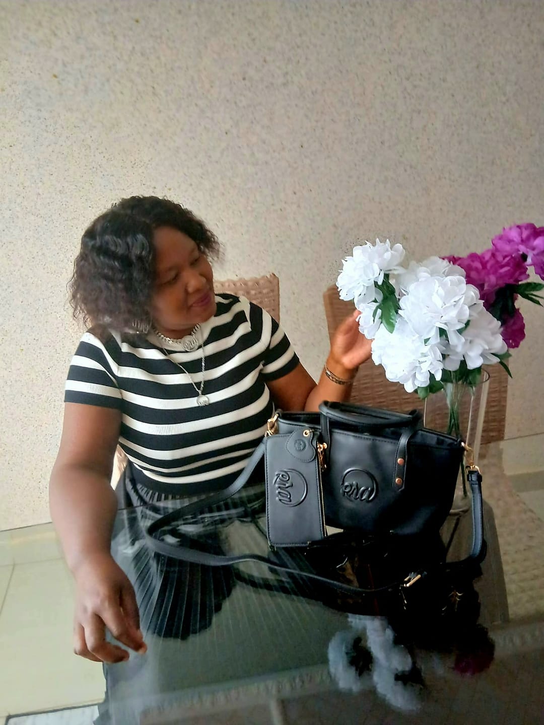 Customer photo review of Black Mini Era Tote Bag