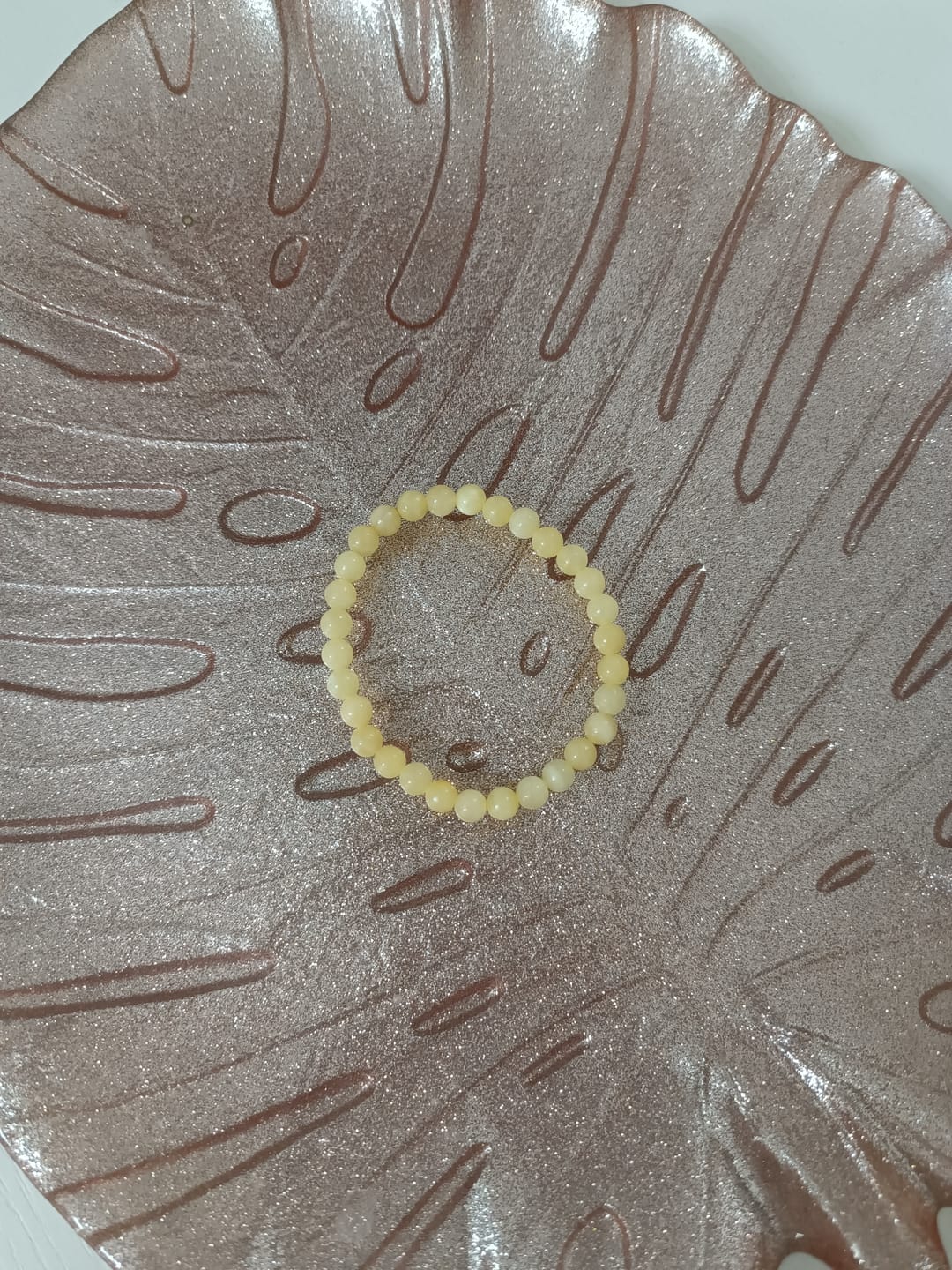 Customer photo review of Braccialetto Calcite Gialla - elastico