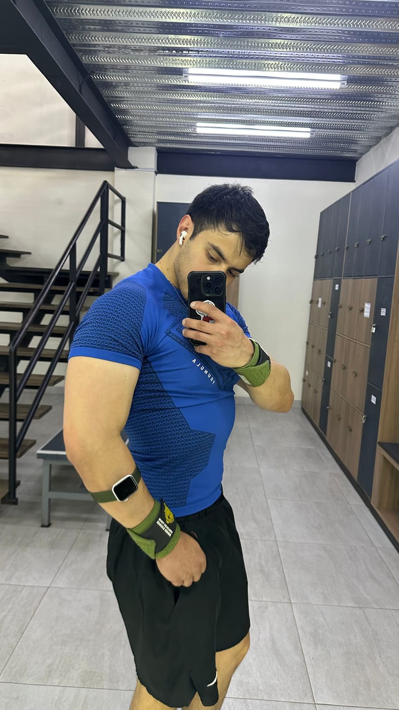 Customer photo review of 4117 - Superman Compression Tees