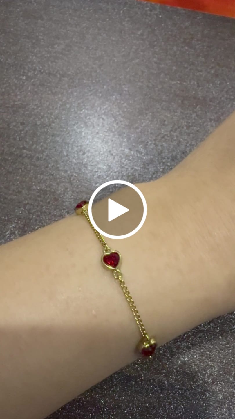 Customer video review of Red Stone Linked Heart Bracelet