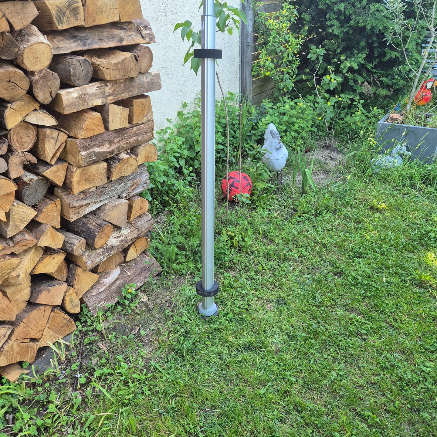 Customer photo review of Base d'ancrage en aluminium à visser ou à sceller pour mâts télescopique