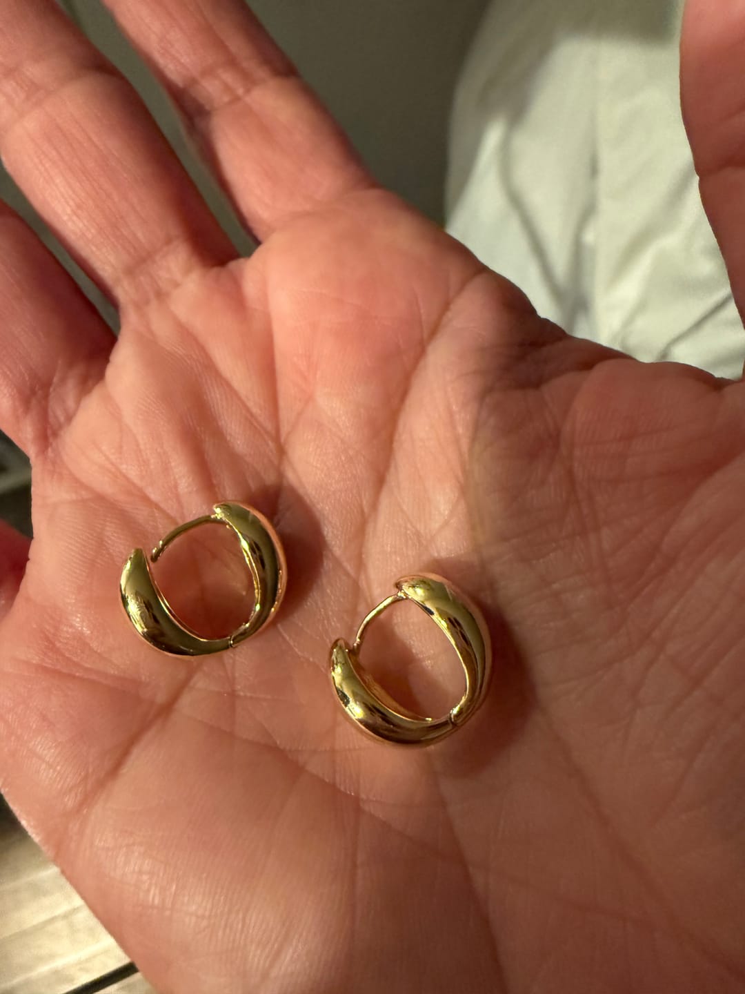 Customer photo review of Emersyn 18k White Gold Plated 14mm Hoop Earrings for Women