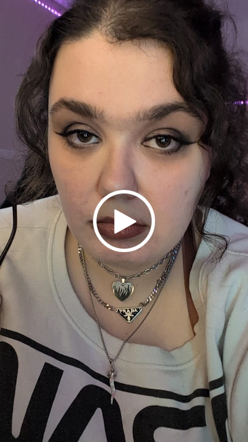 Customer video review of Sorrento Necklace