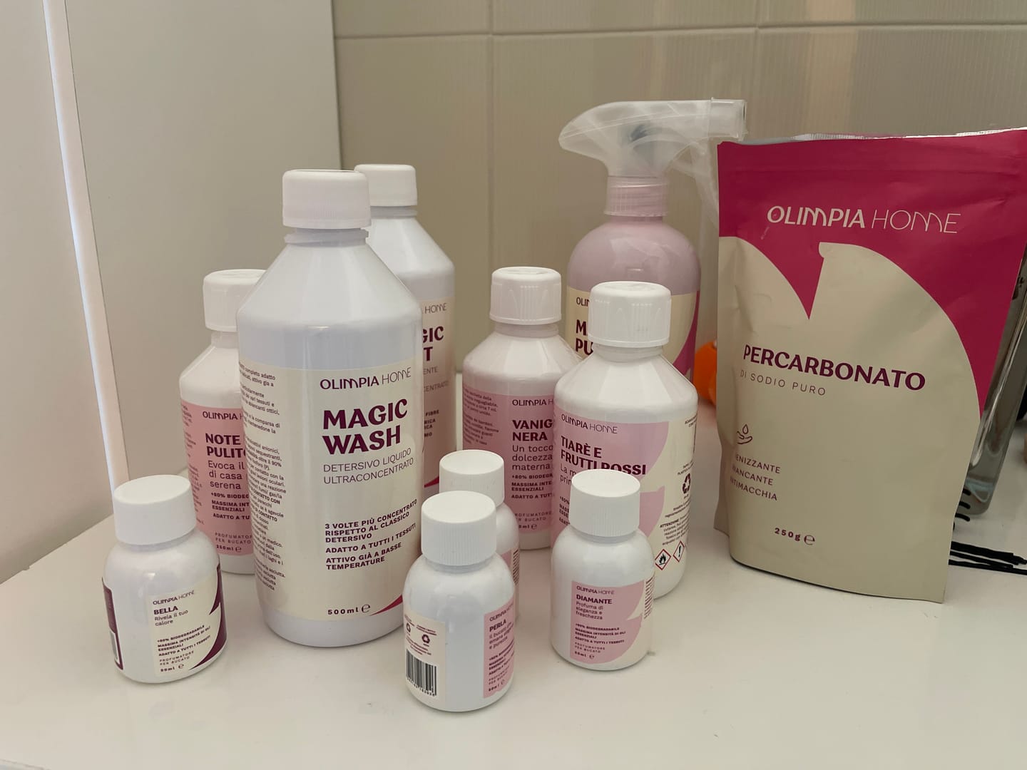 Customer photo review of Magic Wash Liquido - Il Detersivo Professionale per un Bucato Perfetto