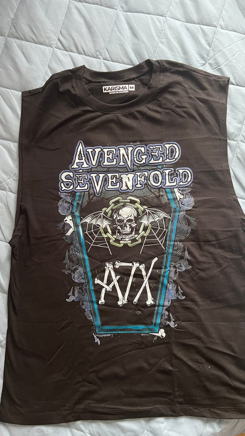 Customer photo review of Esqueleto Manga Sisa Avenged Sevenfold  A7X