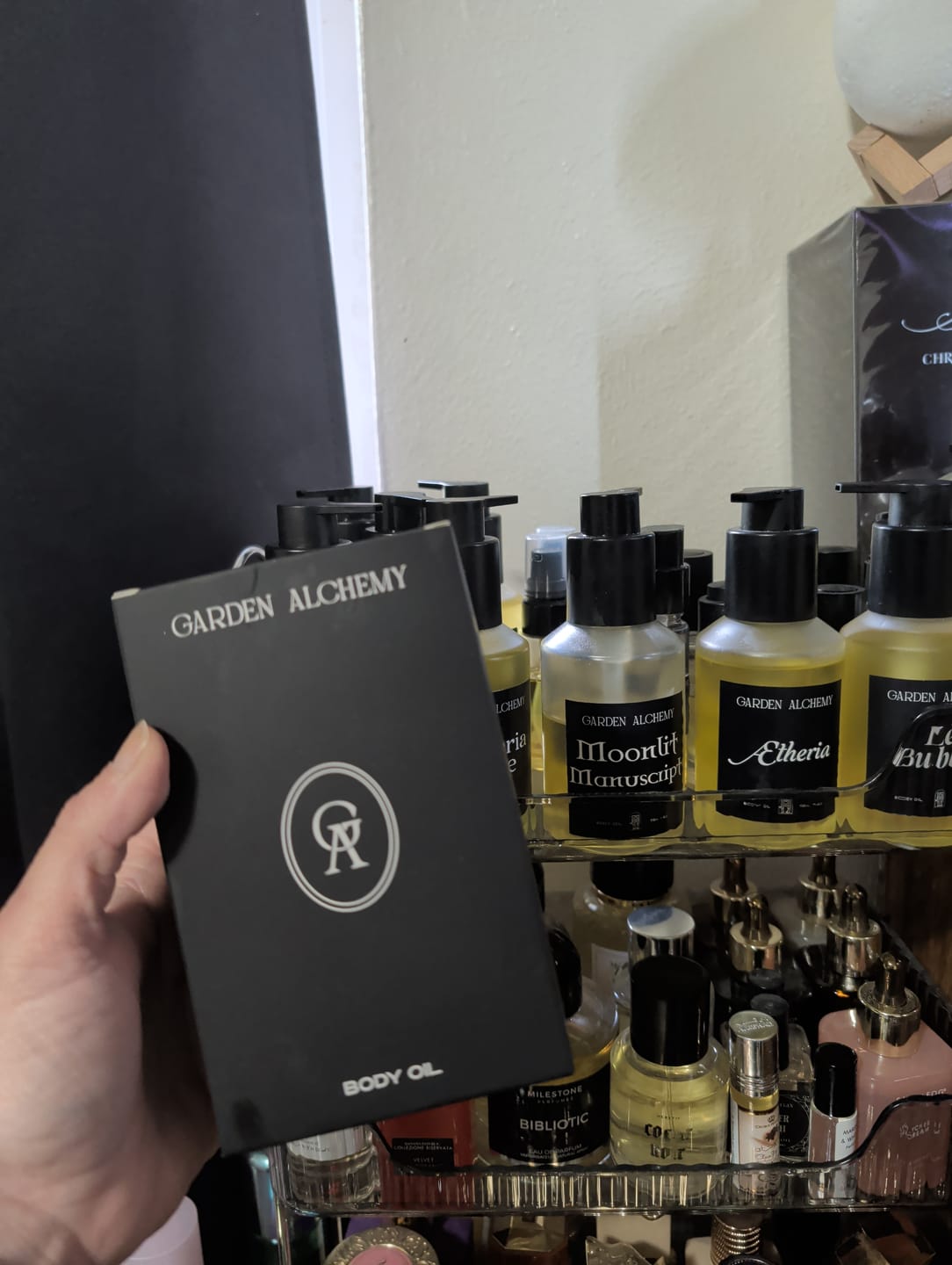 Customer photo review of MOONLIT MANUSCRIPT BODY OIL