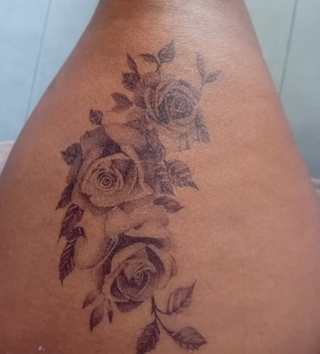 Customer photo review of Tatouage ephemere - Pack Roses