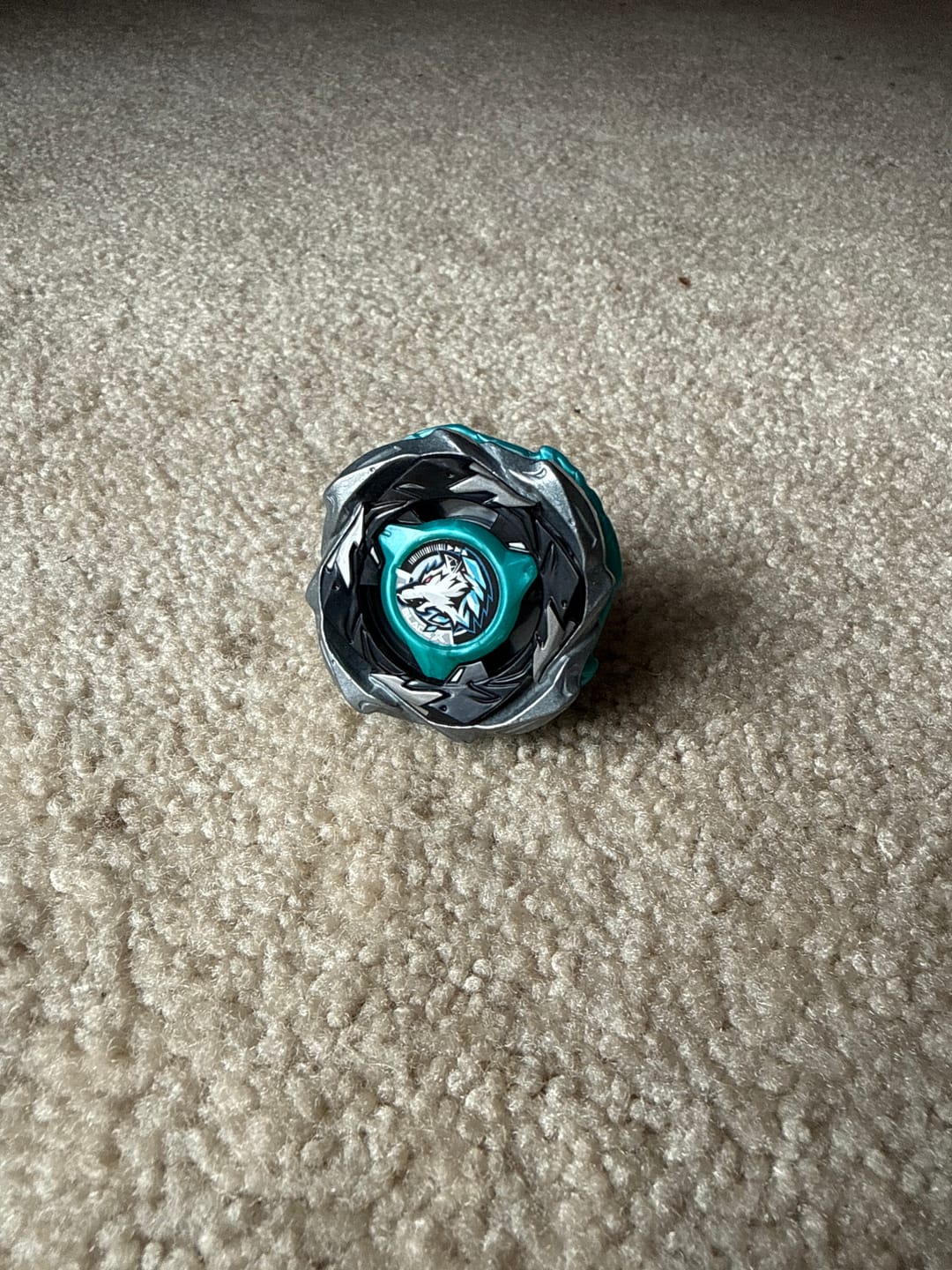 Customer photo review of Takara Tomy Beyblade X CX-10 Wolf Hunt F0-60DB