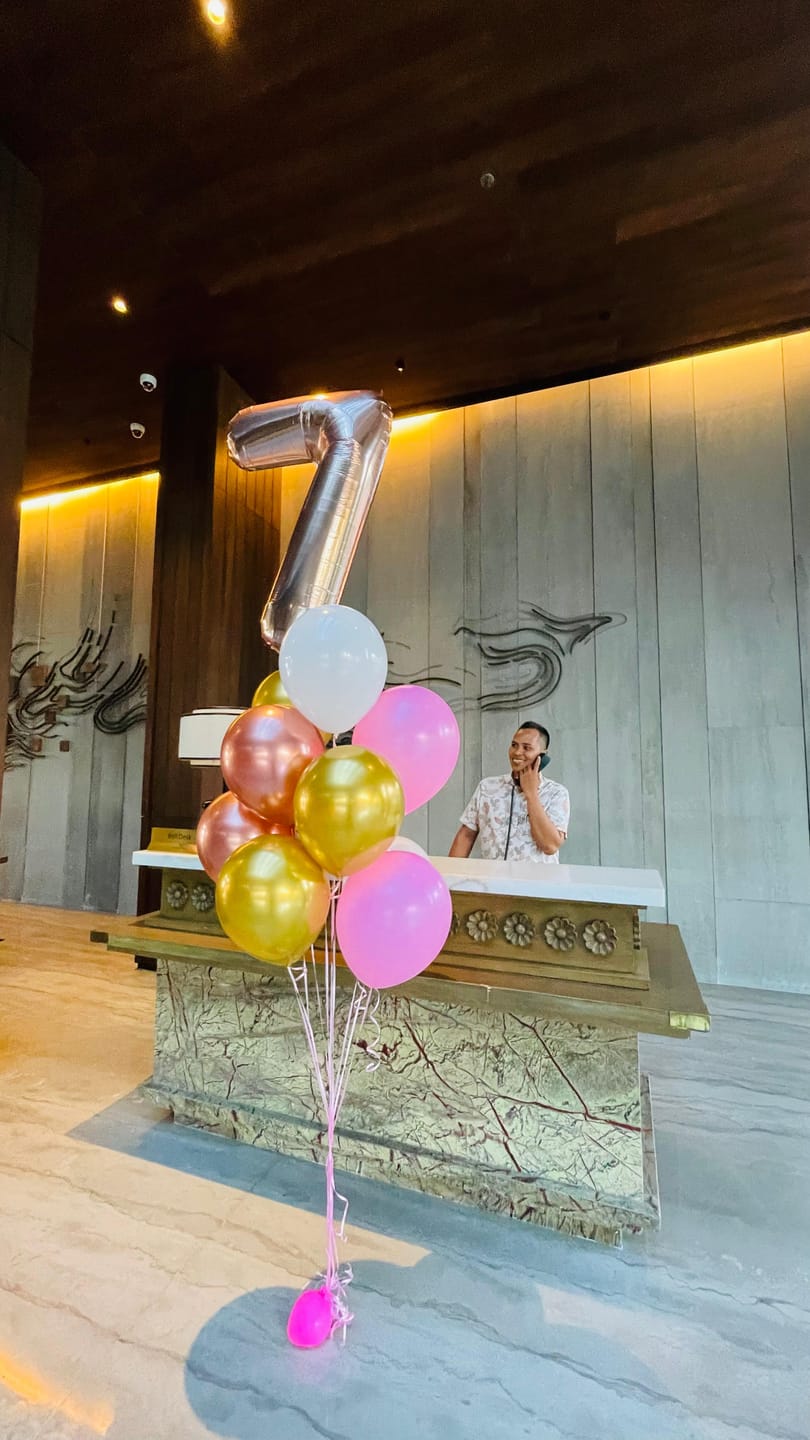 Customer photo review of Age Flex Balloons