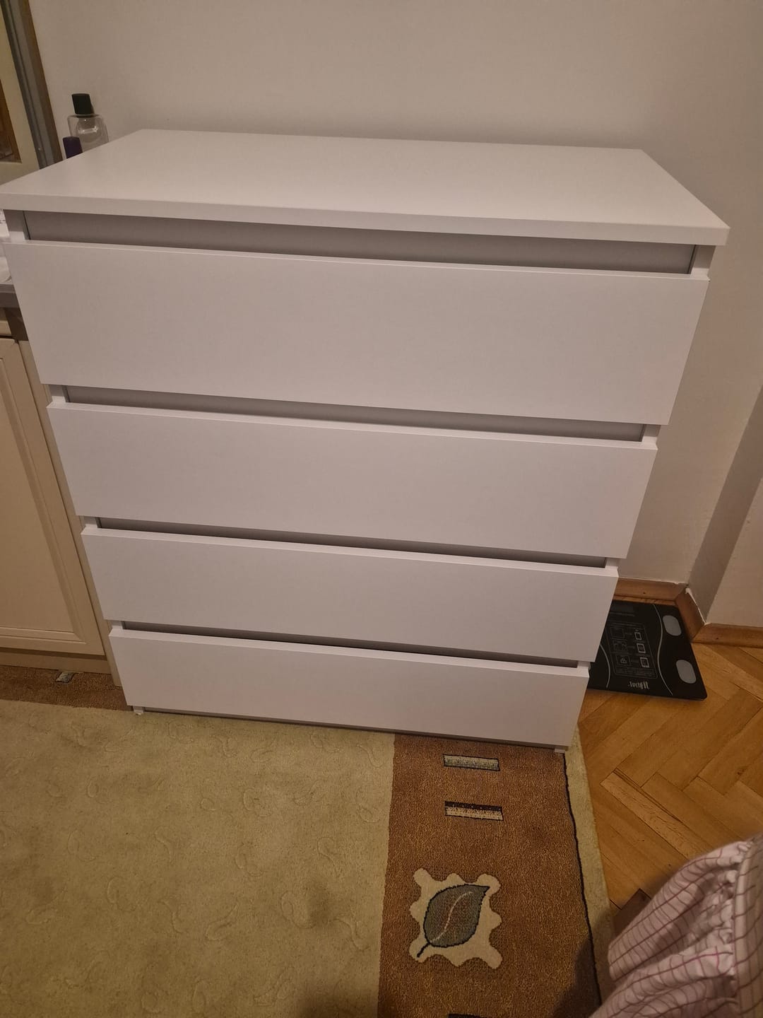 Customer photo review of Rani BE102 Şifonyer 4 Çekmeceli Yatak Odası Bebek Odası Beyaz 91 x 80 Cm