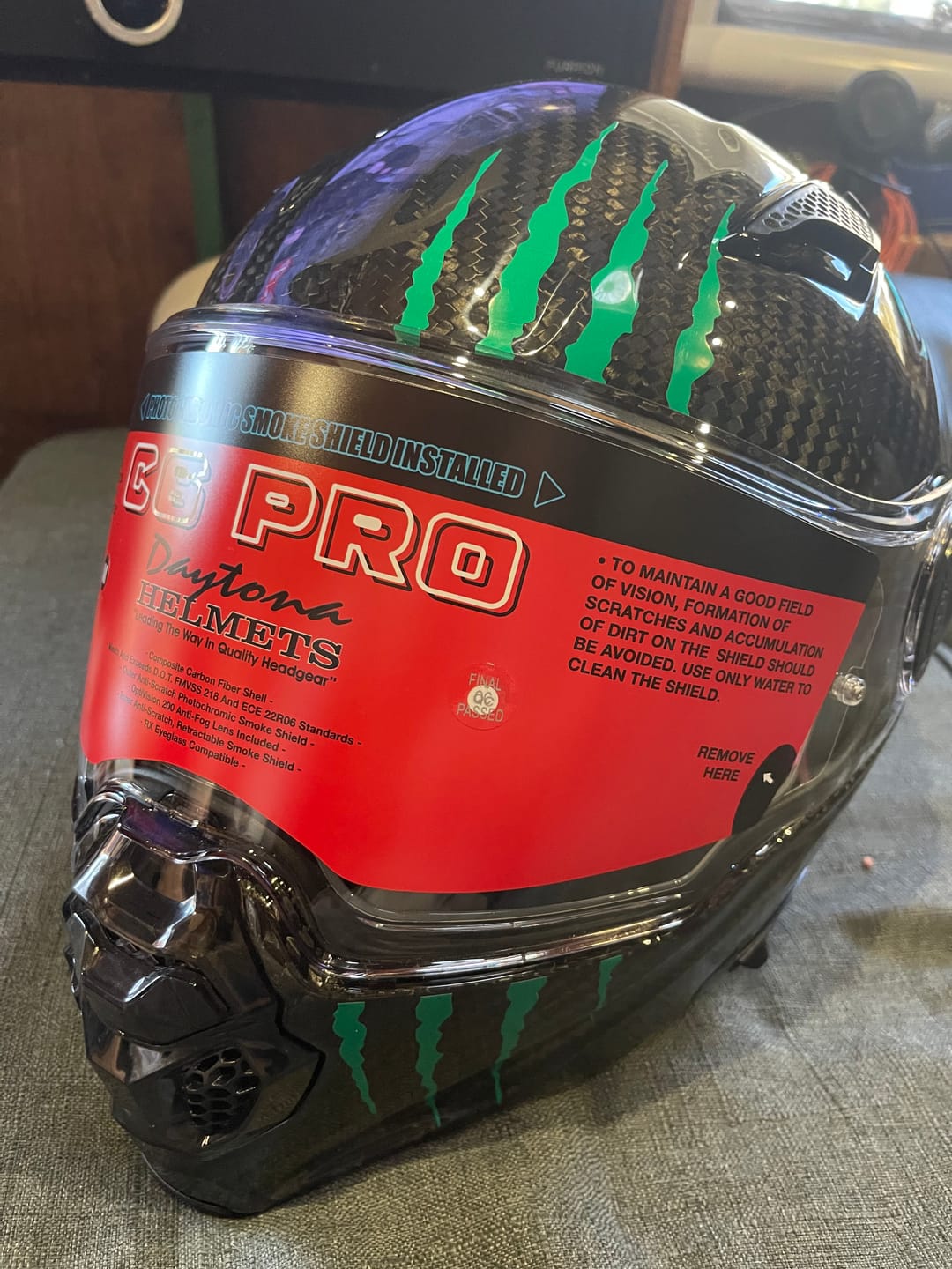 Customer photo review of D.O.T. & ECE Daytona C6 PRO- Grey Carbon Fiber