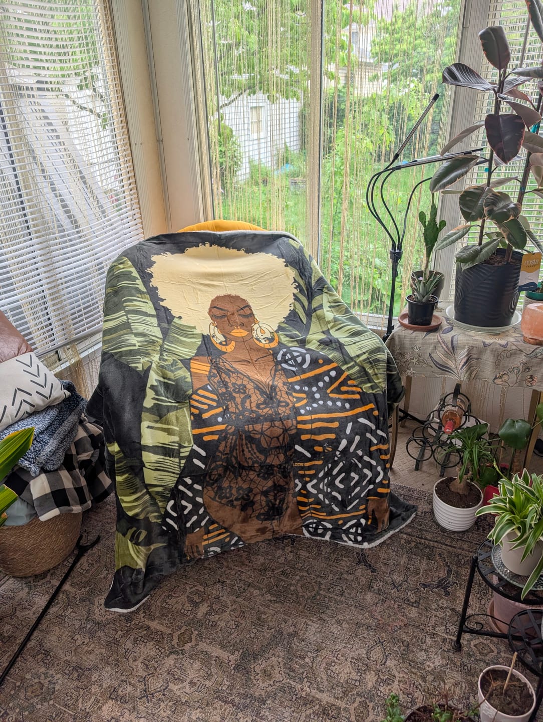 Customer photo review of Ziggy Fleece Throw Blanket