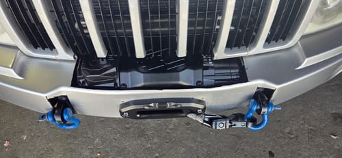 Customer photo review of WK / XK Hidden Winch Mount 2005 - 2010