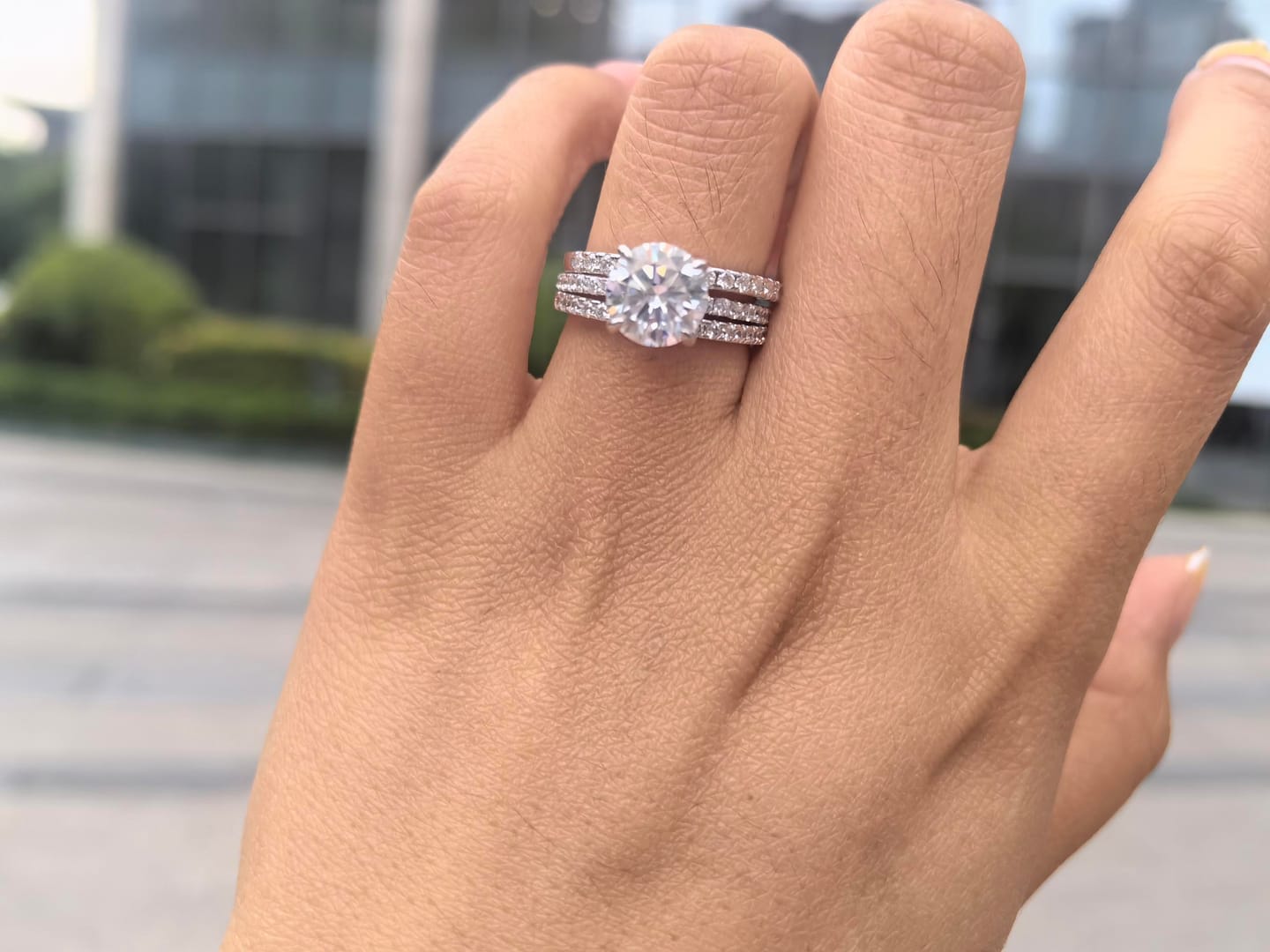 Customer photo review of S925 Moissanite 2.0 Carat Round Cut 3PC Wedding Ring Set