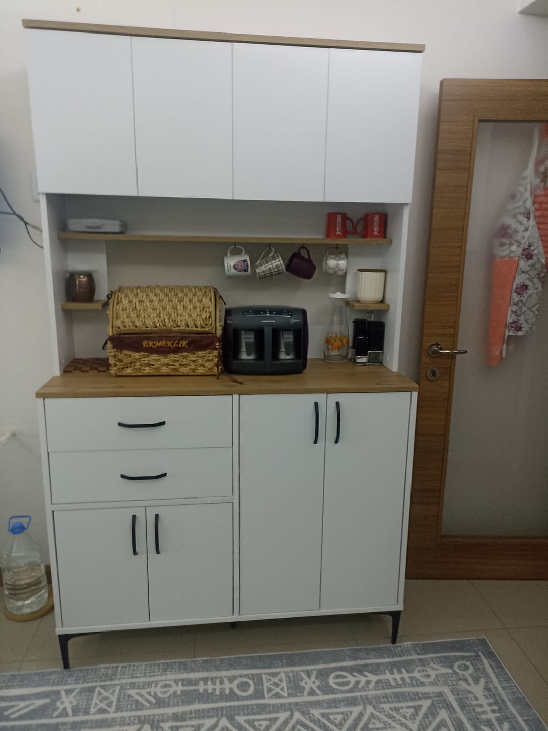 Customer photo review of Rani JE212 Kahve Köşesi Çok Amaçlı Dolap 8 Kapaklı 2 Çekmeceli Raflı Kiler Mutfak Dolabı Beyaz - Sepet Ceviz