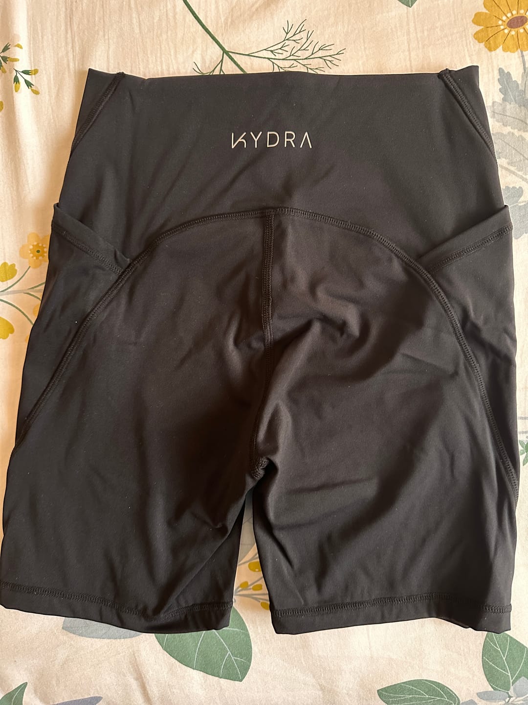 Customer photo review of Apex 4" Pocket Shorts