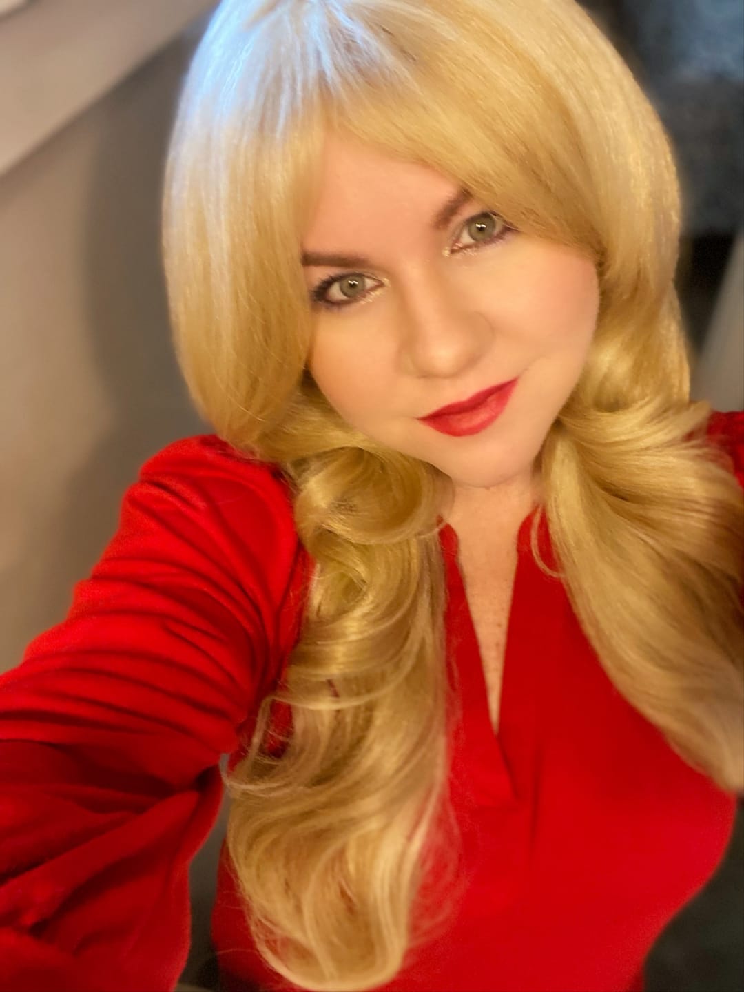Customer photo review of Shake N Go Snatched Full Wig - ELARA