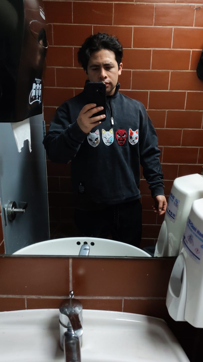 Customer photo review of 5197 - Demon Slayer: Kimetsu no Yaiba - Quarter Zip