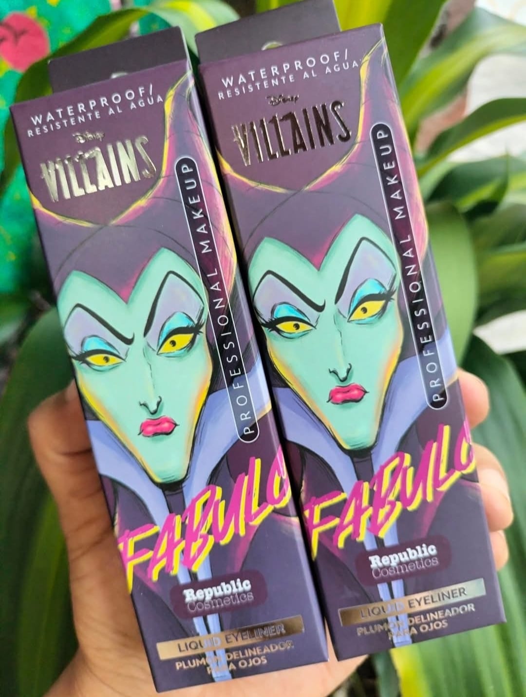 Customer photo review of Delineador de Ojos Líquido Maléfica