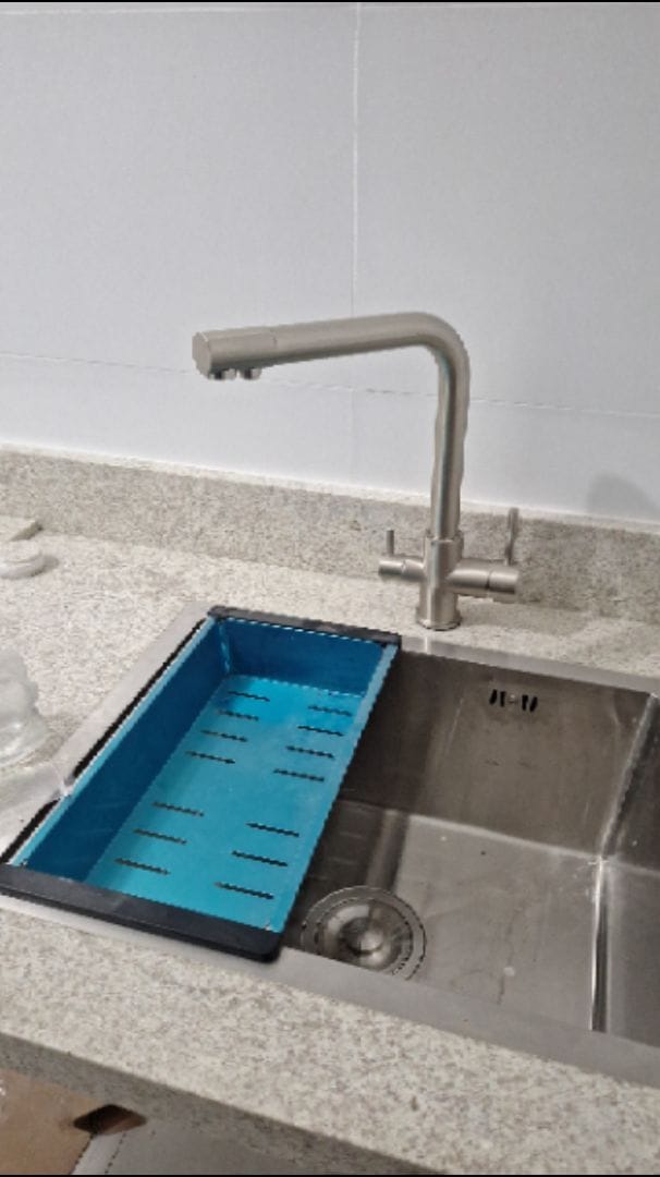 Customer photo review of Torneira Para Cozinha Gourmet Monocomando Com Filtro Royal Safira
