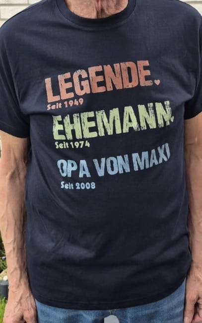 Customer photo review of Legende, Ehemann, Papa und Opa - Personalisiertes T-Shirt für Papa und Opa