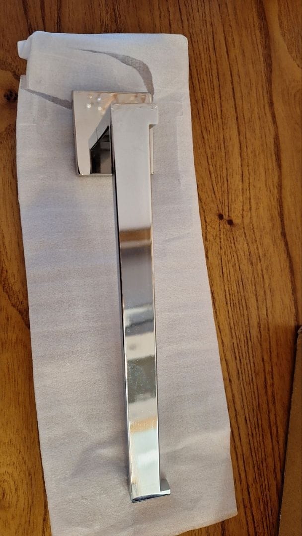 Customer photo review of Porta Toalha Rosto Para Banheiro 26cm Aço Inoxidável