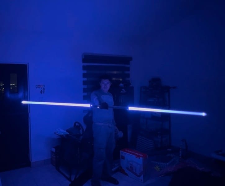 Customer photo review of Deluxe Combat saber - Llevate uno Gratis!