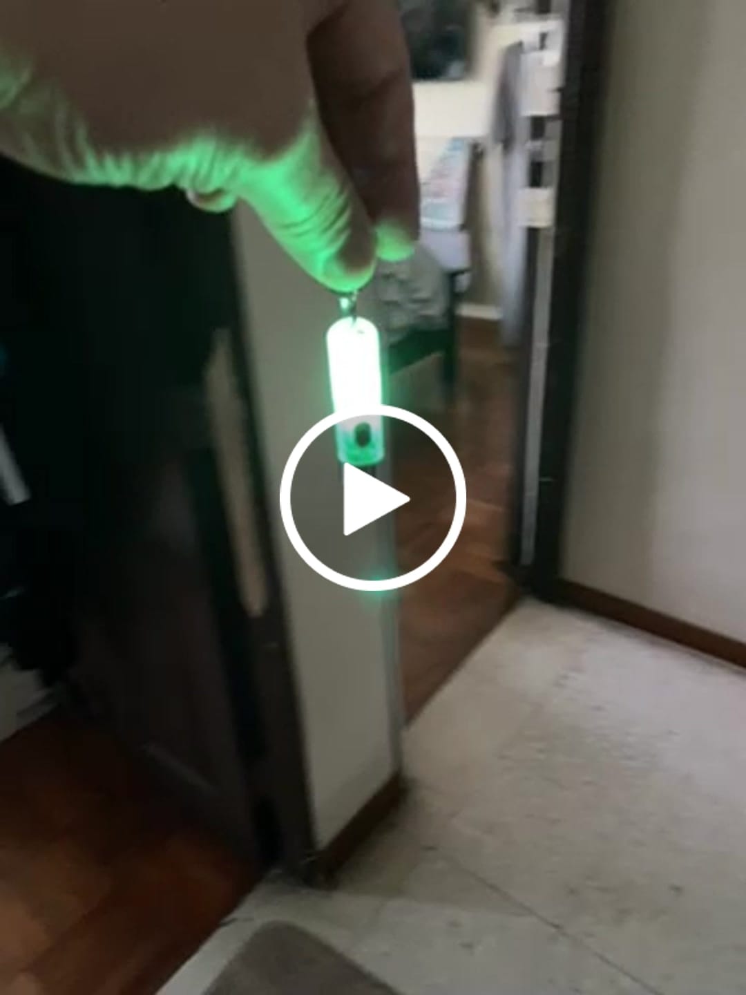 Customer video review of Charging Cable Stand (USB-C)