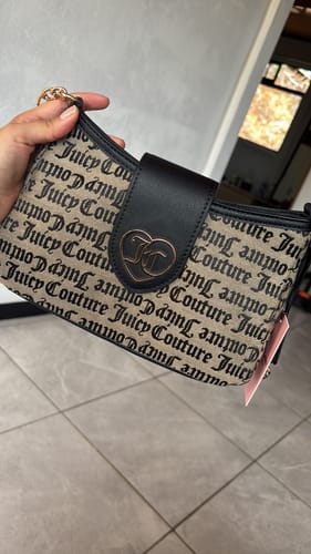 Customer photo review of JUICY COUTURE SHOULDER BAG