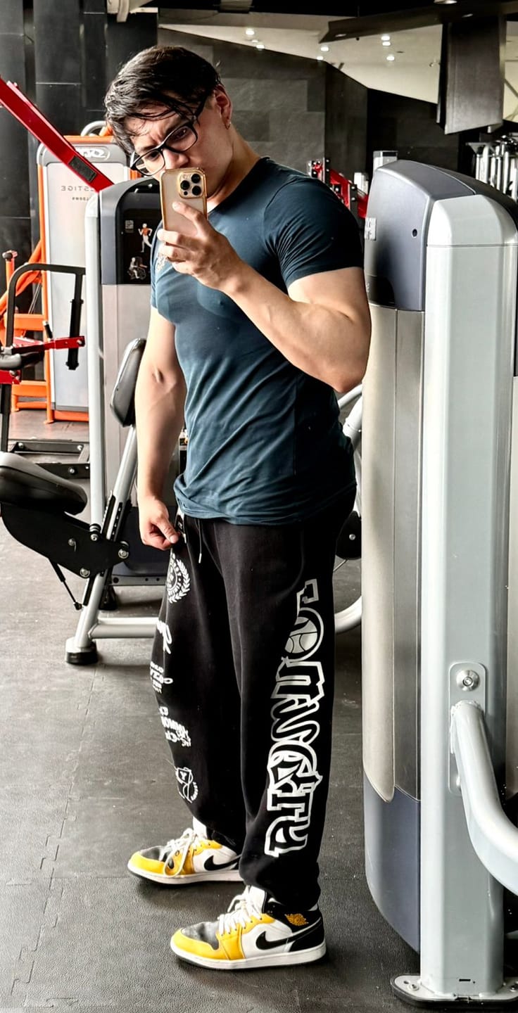Customer photo review of 204 - Immortal Killer Joggers