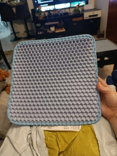 Customer photo review of Cat Litter Mat Double Layer Pet Non Slip Big Pet Litter Box Filter MatWear Resistant Waterproof Anti-slip Cat Litter Mat