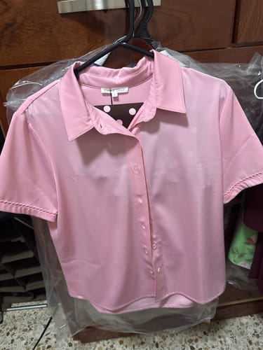 Customer photo review of Milán Scalloped Sleeve Tech Blusa