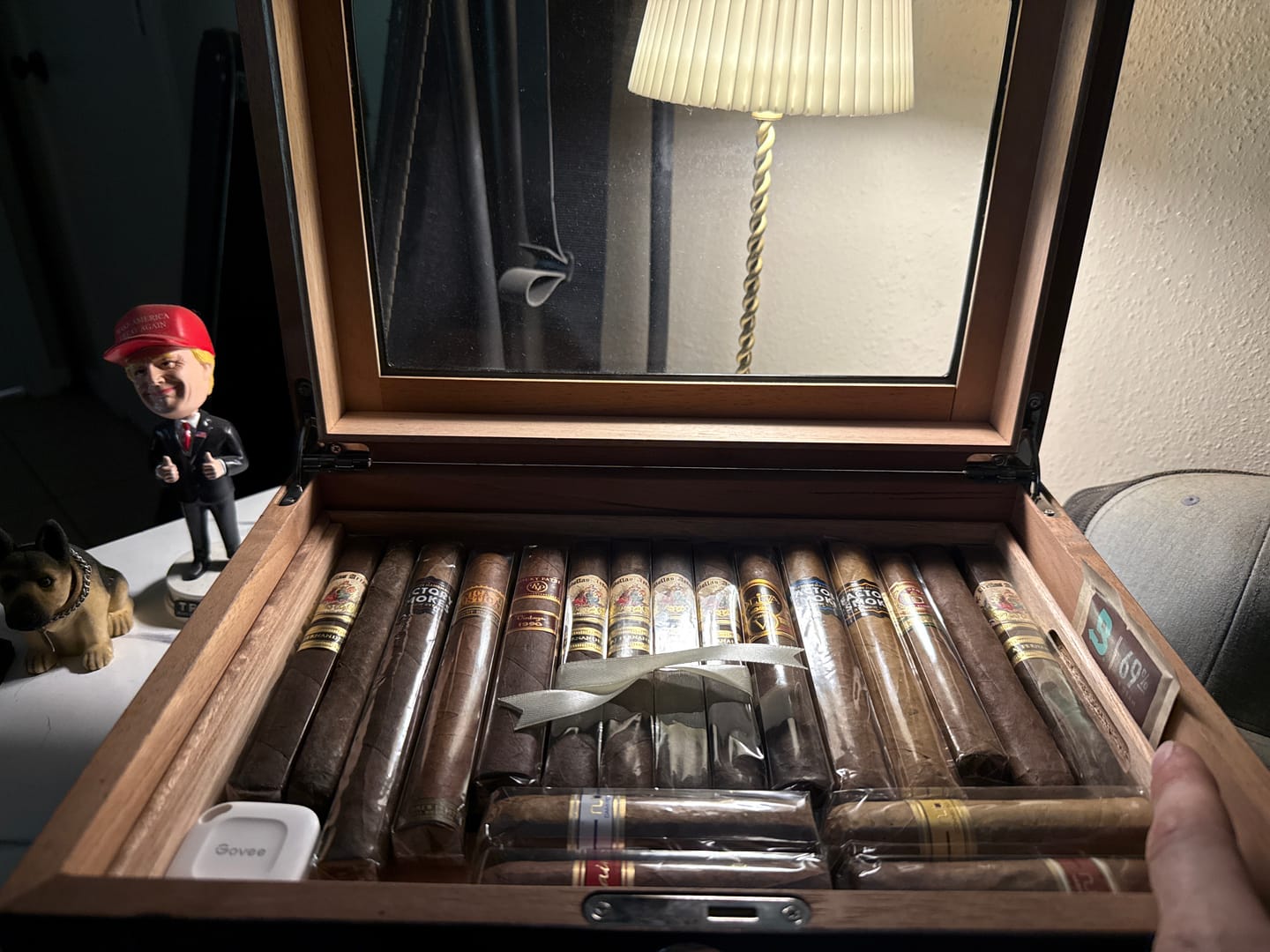 Customer photo review of Berkeley II Desktop Cigar Humidor | Glass Top | Holds 100 Ct Cigars
