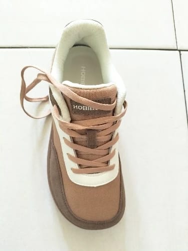Customer photo review of HOBIBEAR Unisex Wide Toe Sneakers — Premium Minimalist Casual Shoes
