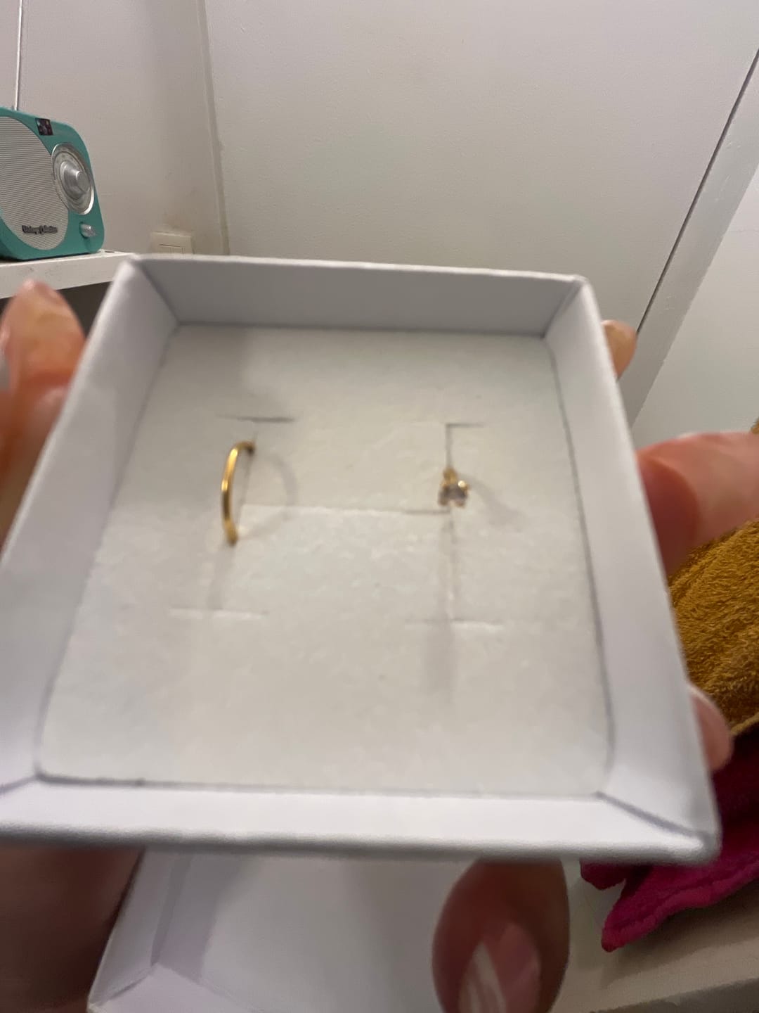 Customer photo review of Piercing Louise