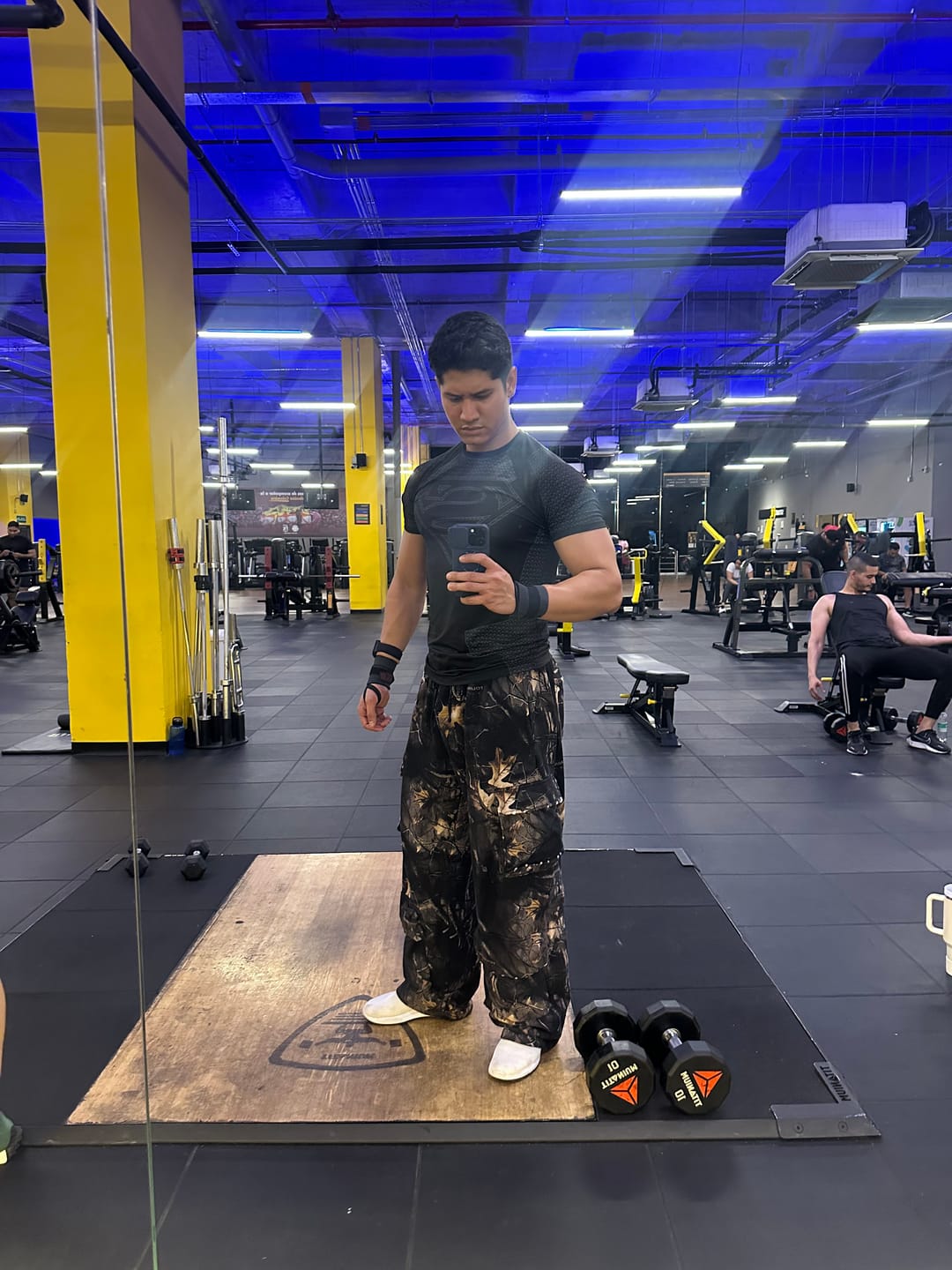 Customer photo review of 2033 - Heritage Camo Cargo Sweats