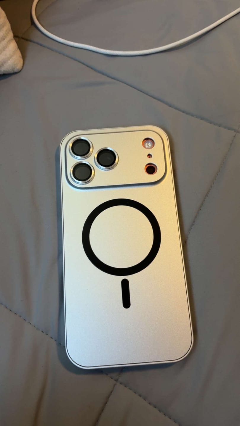 Customer photo review of MagCase Metal