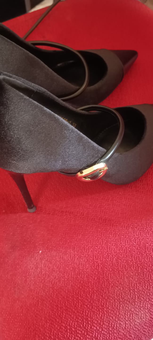 Customer photo review of Rory Suede Pumps- High