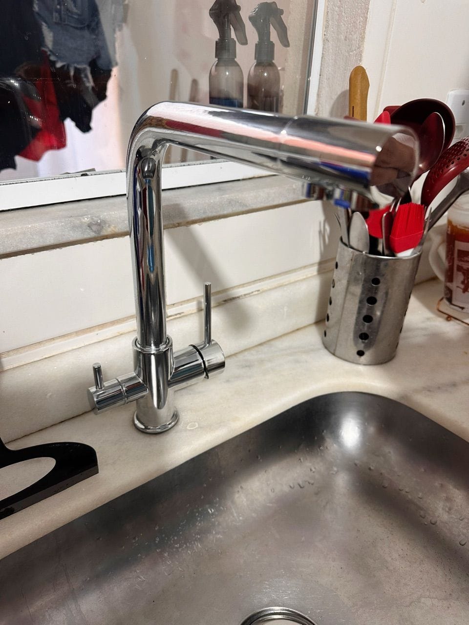 Customer photo review of Torneira Para Cozinha Gourmet Monocomando Com Filtro Royal Safira