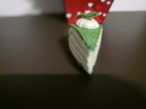 Customer photo review of Felt Key Lime Cake Slice