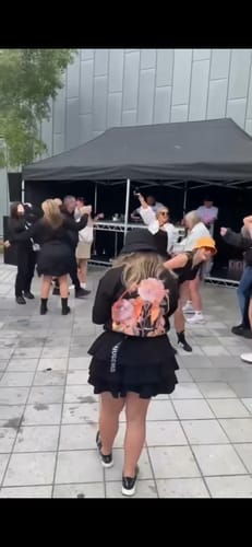 Customer photo review of Rave Flowers (Oversized shirt)