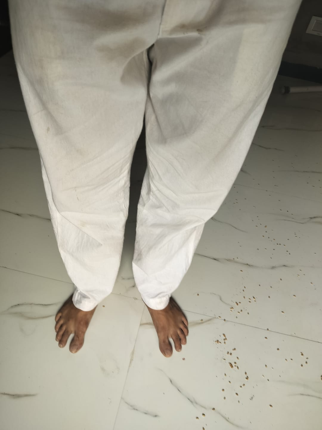 Customer photo review of Men White Cotton Pant