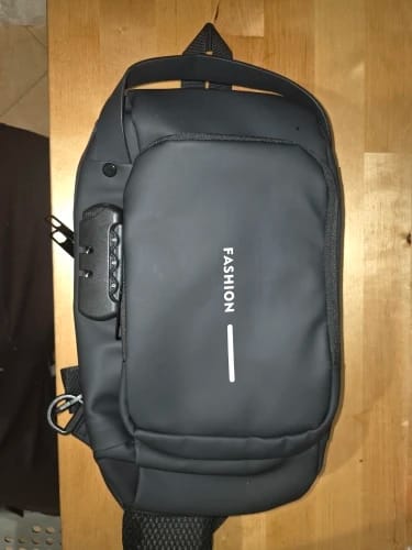 Customer photo review of SecureBag |  תיק צד מאובטח עם נעילה