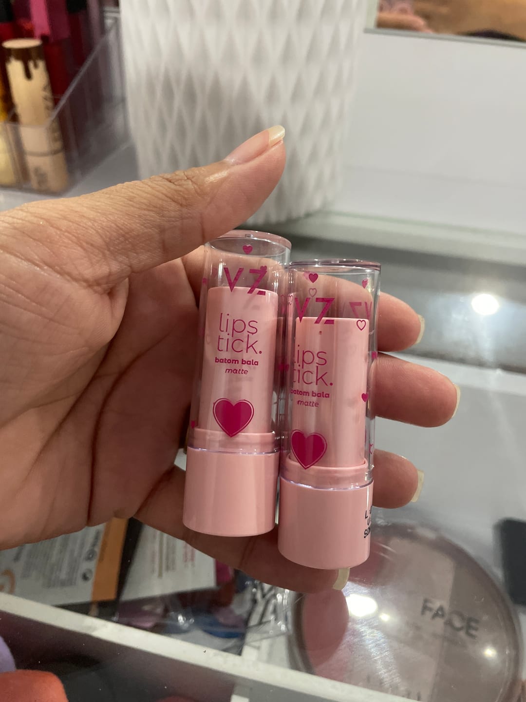Customer photo review of Batom Bala Lipstick - Vizzela