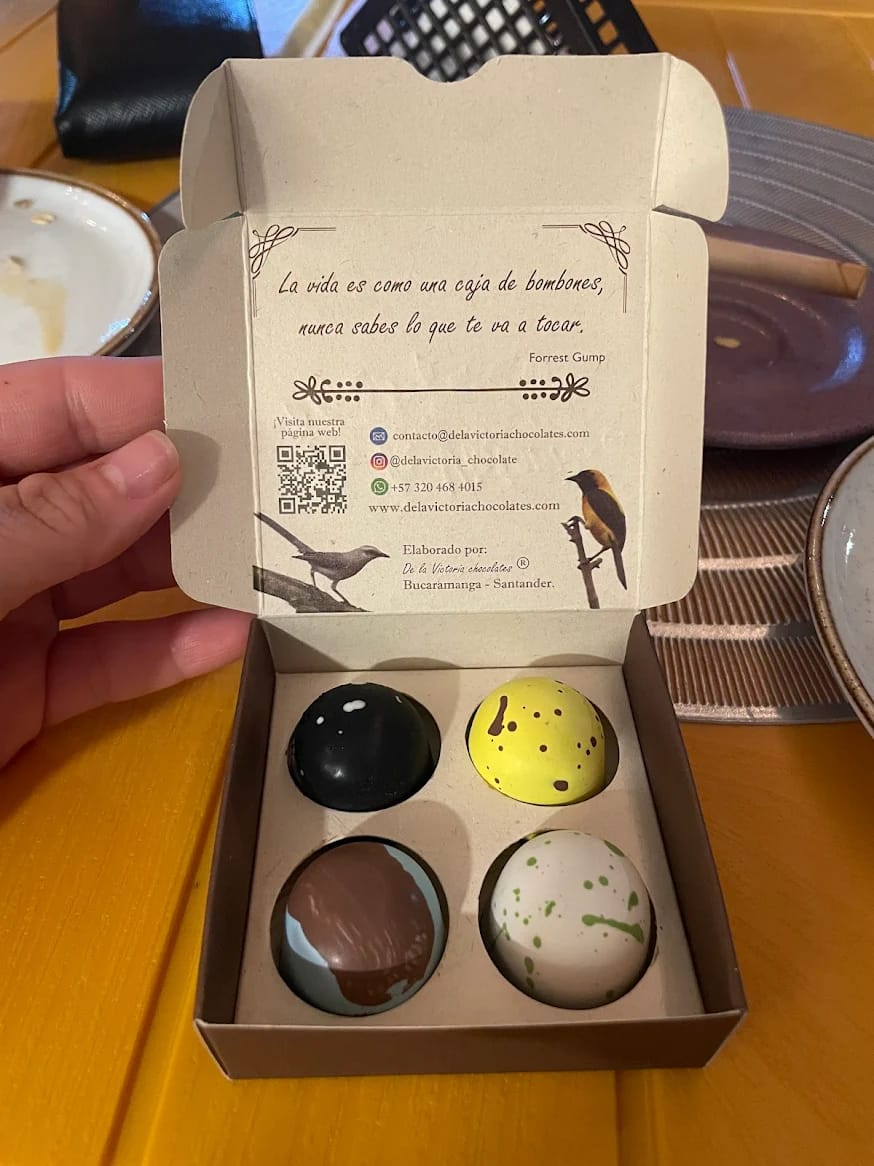 Customer photo review of Caja AUTÉNTICA x8 bombones de lujo | Sabores a tu elección.