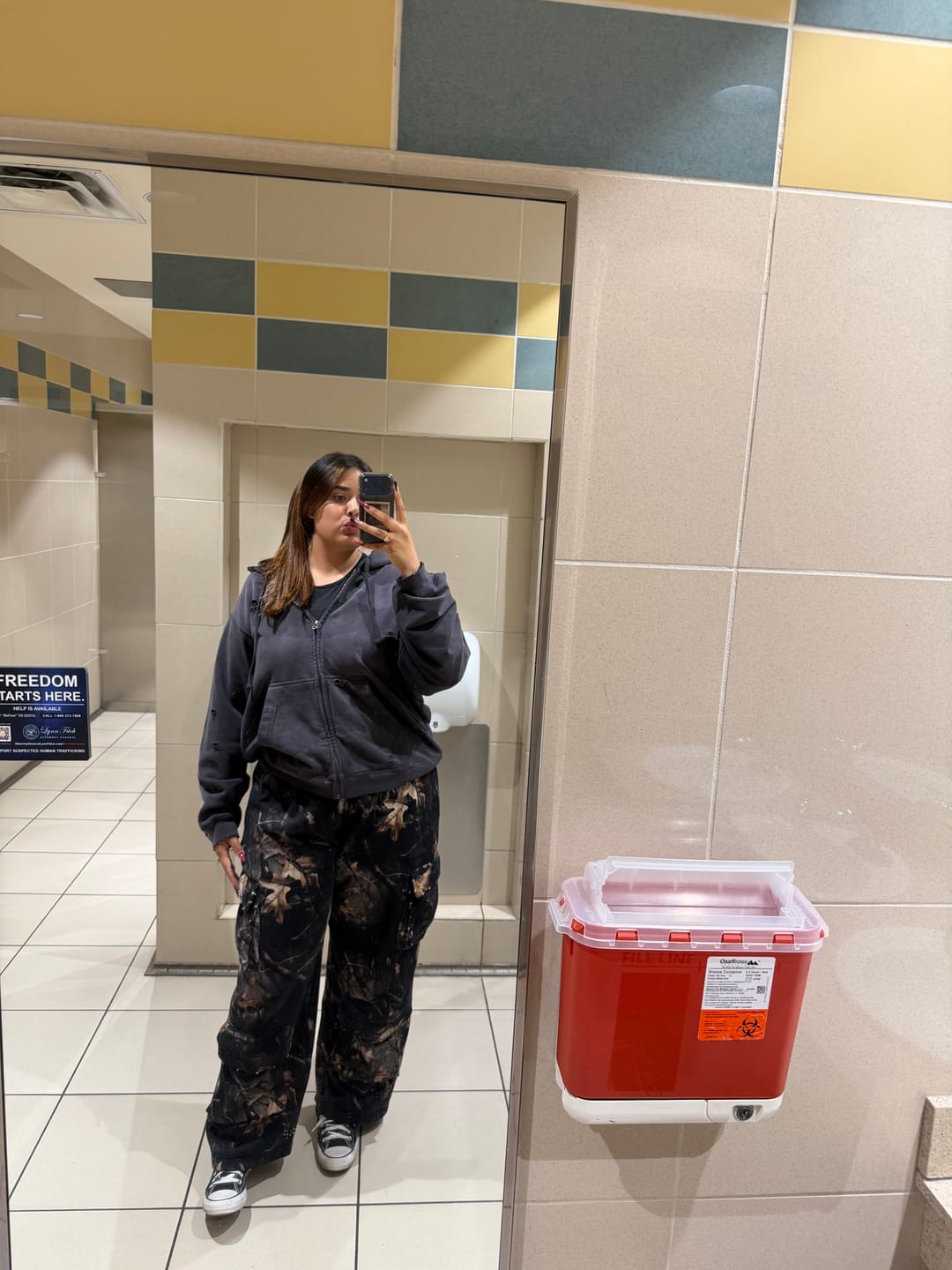 Customer photo review of 2033 - Heritage Camo Cargo Sweats
