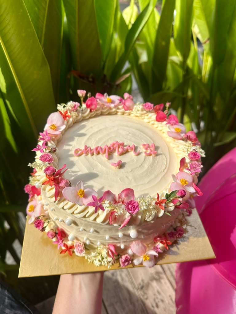 Customer photo review of 🎂 Birthday Cake – Delivery in Bali