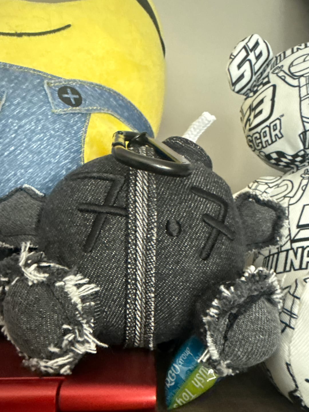 Customer photo review of BTS - ARIRANG WORLD TOUR OFFICIAL MD ARMY BOMB PLUSH KEYRING