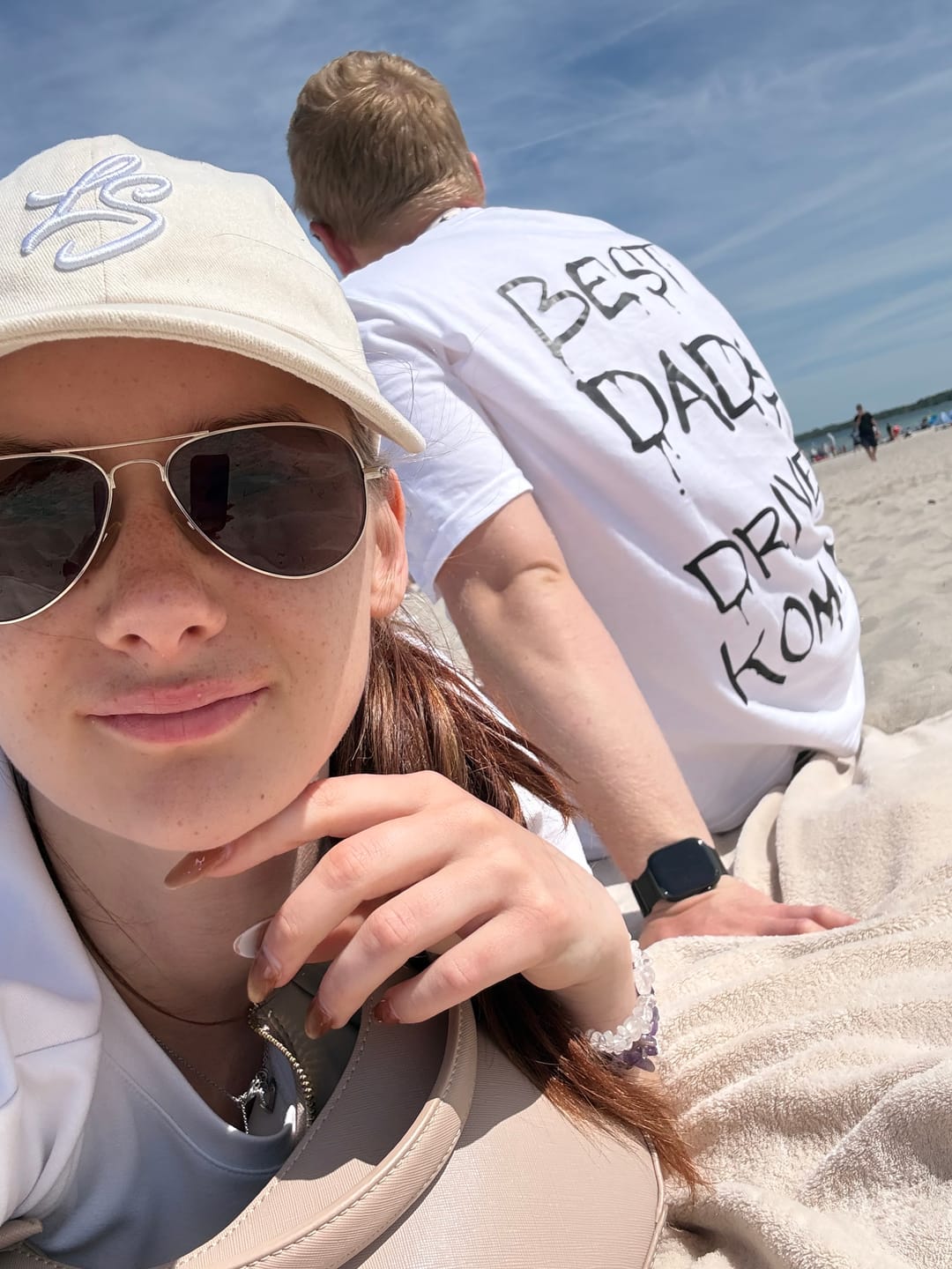 Customer photo review of BEST DADS DRIVE KOMBI Backprint Premium T-Shirt
