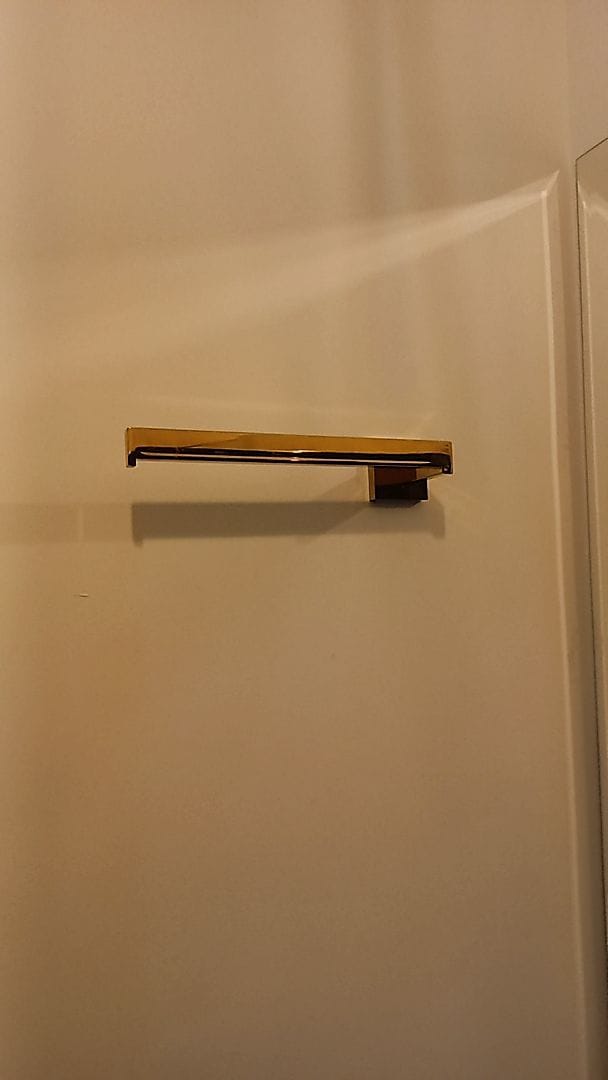 Customer photo review of Porta Toalha Rosto Para Banheiro 26cm Aço Inoxidável